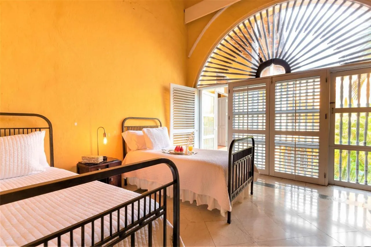 Casa De Don Andres De Madariaga Y Morales Conde De Pestagua Hotel Cartagena